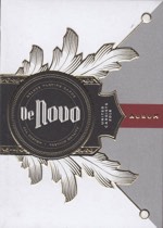 De Novo Aurum tuck box