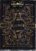 Spirit II Black Gilded tuck box